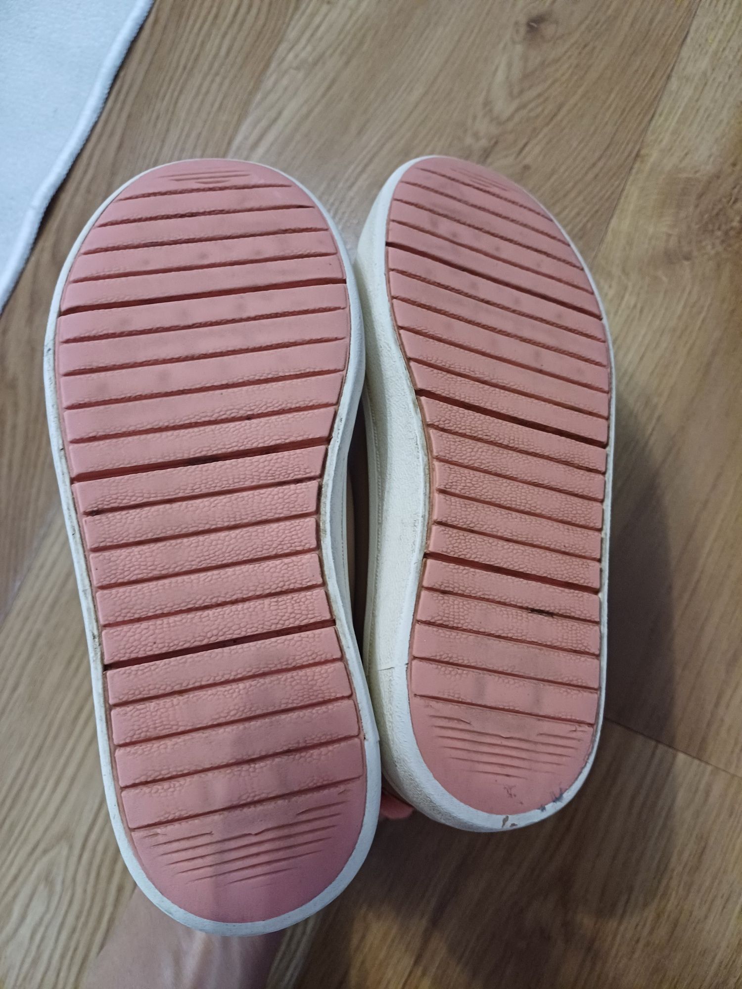 Кожени кецове, 29 номер,  Minnie Mouse H&M