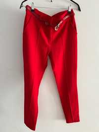 Pantaloni roșii eleganți  ,mărimea M