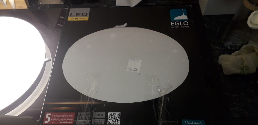 Plafoniera/lampa de podea