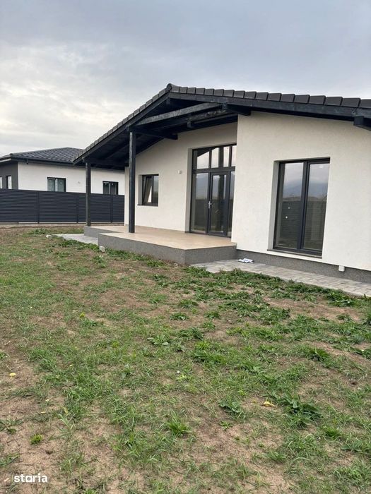 Casa pe Parter 4 camere la Cheie - Sanpetru - 5186