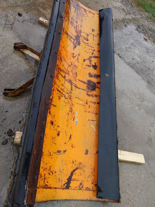 Vind  Lama dezepezire pentru 8x4