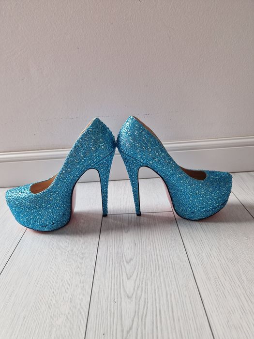 Pantofi marimea albastri