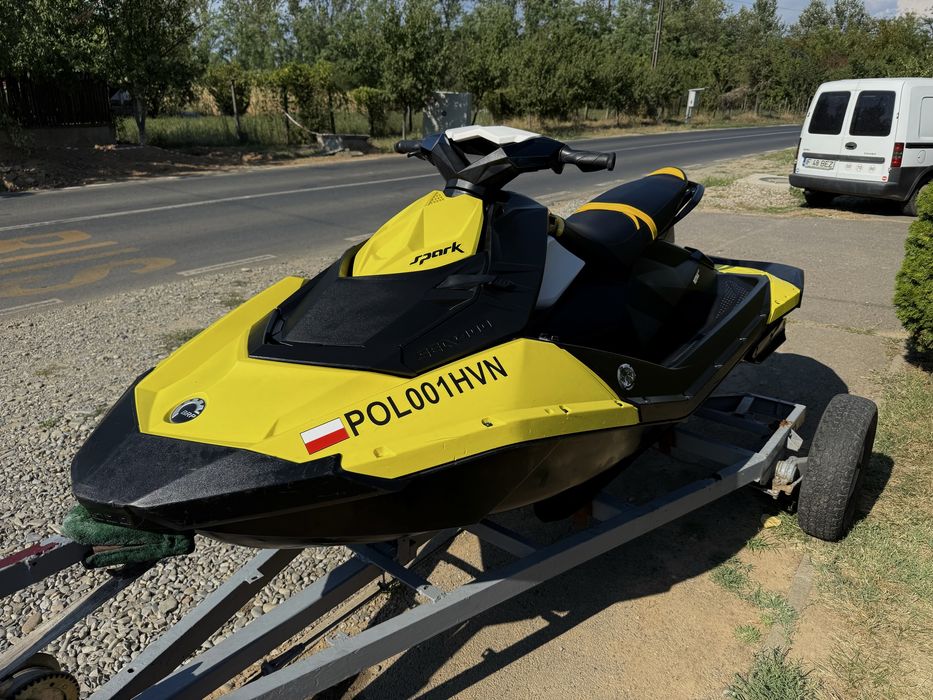 Jet Ski Sea-Doo Spark 3up IBR