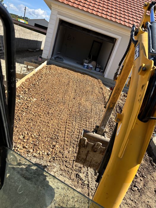Prestari Servicii DUMPER Miniexcavator Piconat Sapat Nivelat TRANSPORT