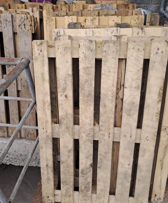 Поддоны по 1000 тг