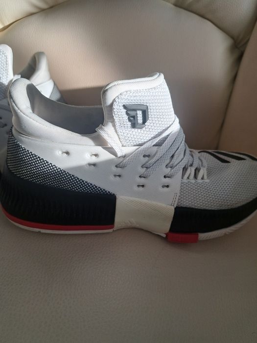 Adidași nr 38 impecabili