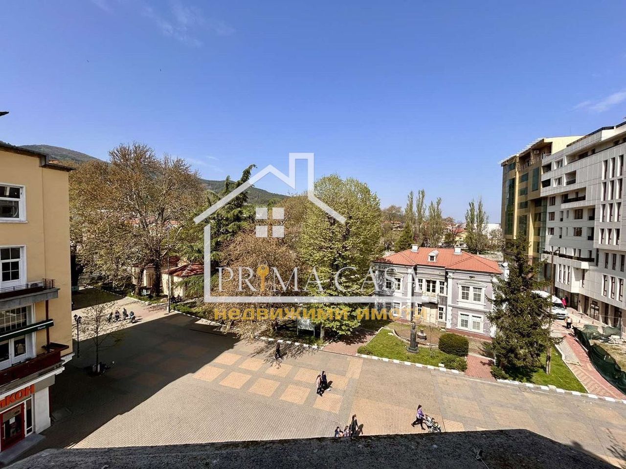 Продава се Тристаен апартамент в Асеновград - 90 кв.м за 889 €/кв.м - Снимка #12