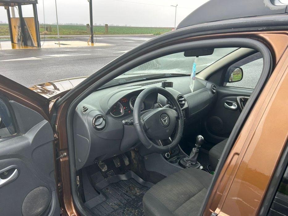 Vand Dacia Duster 4x4