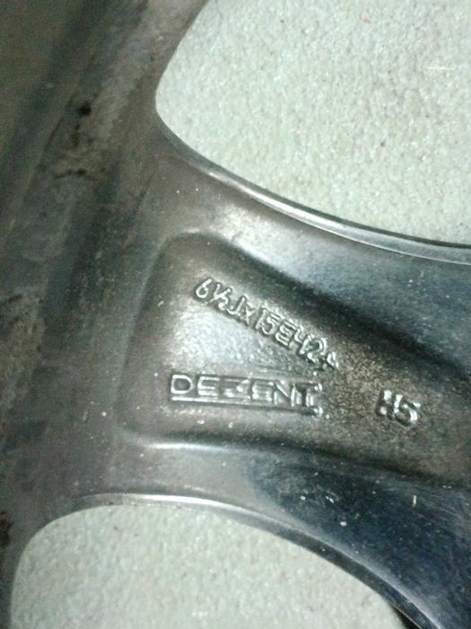 4 бр. алуминиеви джанти Dezent