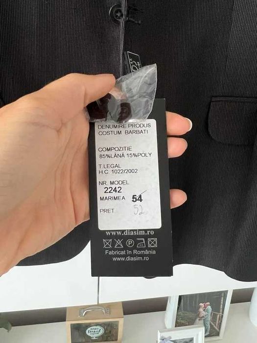 Costum barbati, marime:54 (sacou, vesta, cravata, pantaloni)