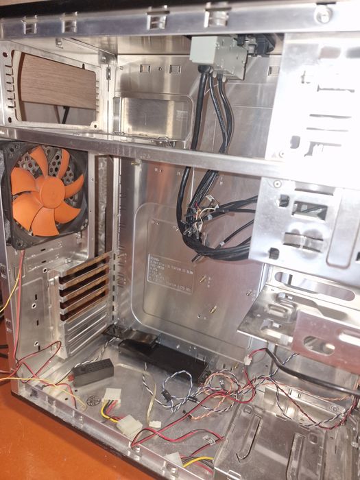 Корпус  ПК   Thermaltake  ATX  чёрный