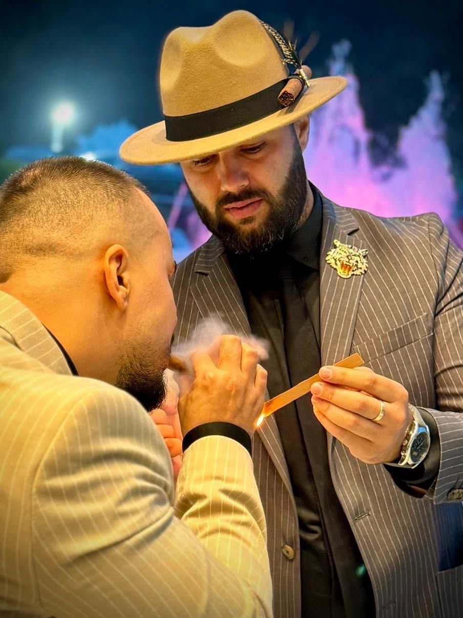 Gentlemen Lounge - Cigar Bar & Special Drinks Corner