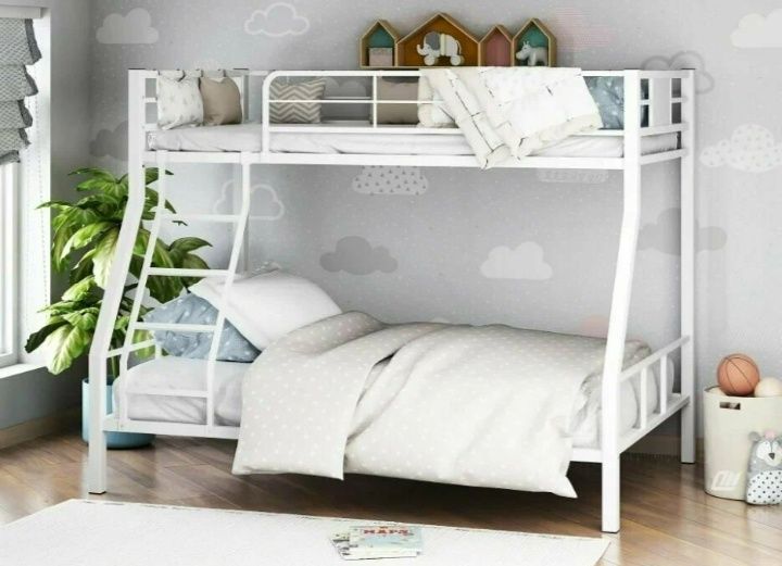 Железная кровать 2-х ярусная для детей