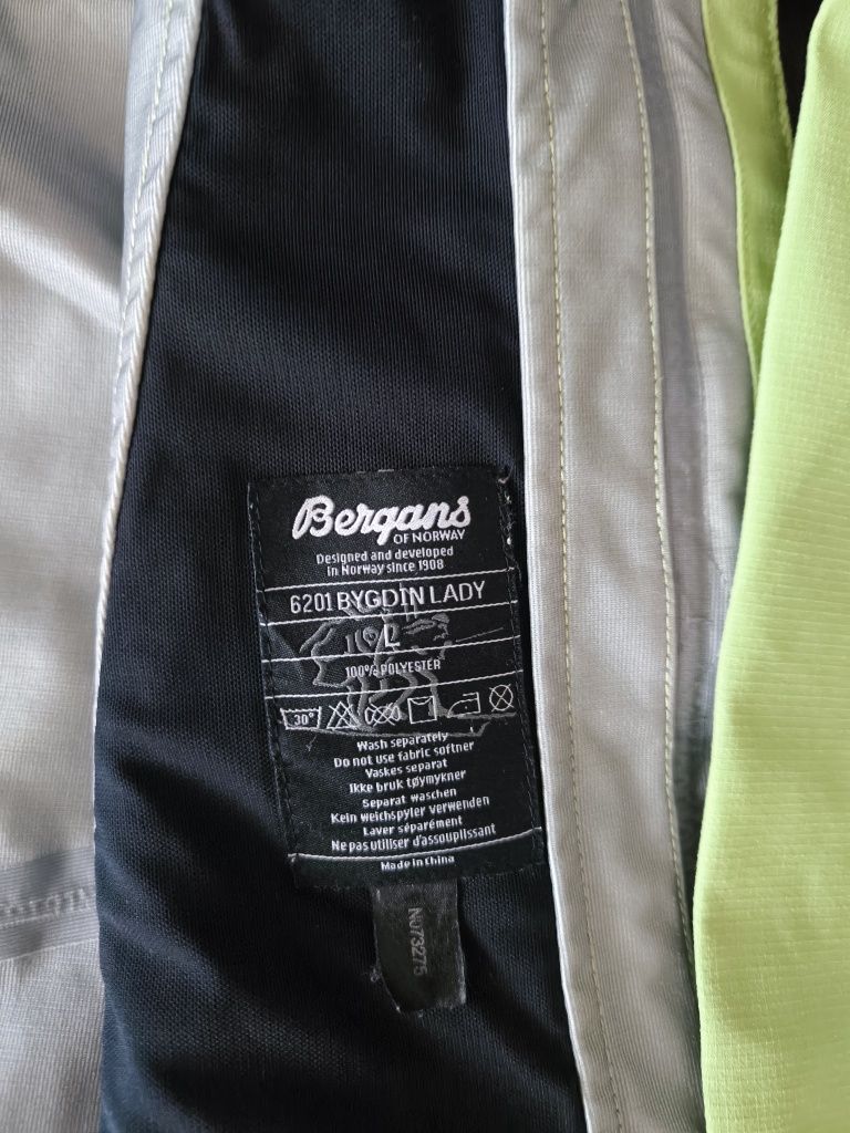 Geaca Bergans of Norway Dermizax L transport gratuit
