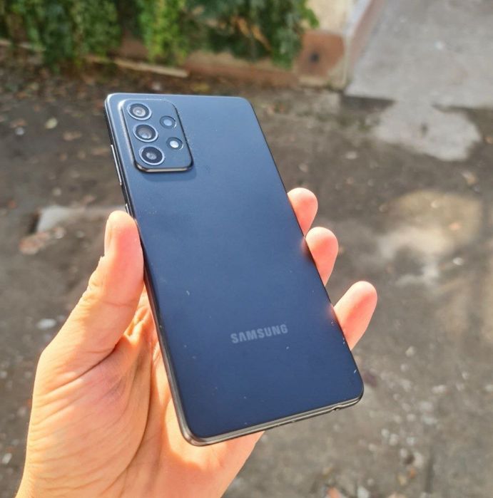 Samsung A52
Xolati ideal ochilmagan 
Aybi yuq umuman
Xotira 128 
Zarat