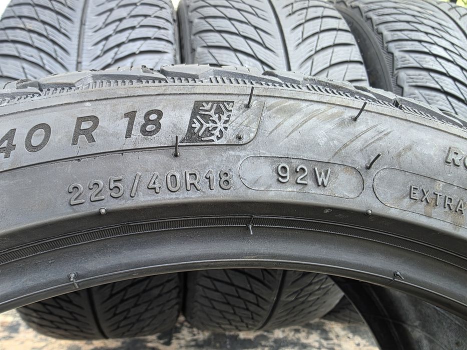 Vând patru anvelope de iarna michelin pilot alpin 5. 225 40 18  2721