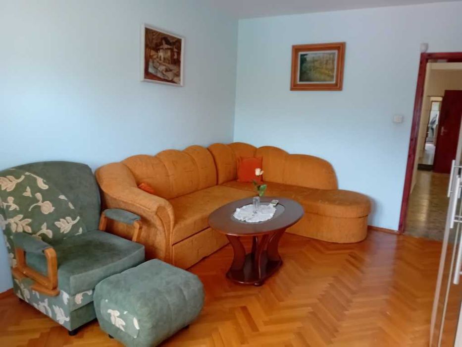 Дава се под наем Тристаен апартамент в София, Банишора - 130 кв.м за 700 € - Снимка #11