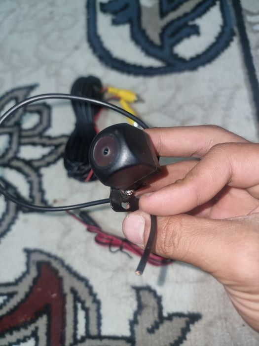 Orqa kamera Задний камера