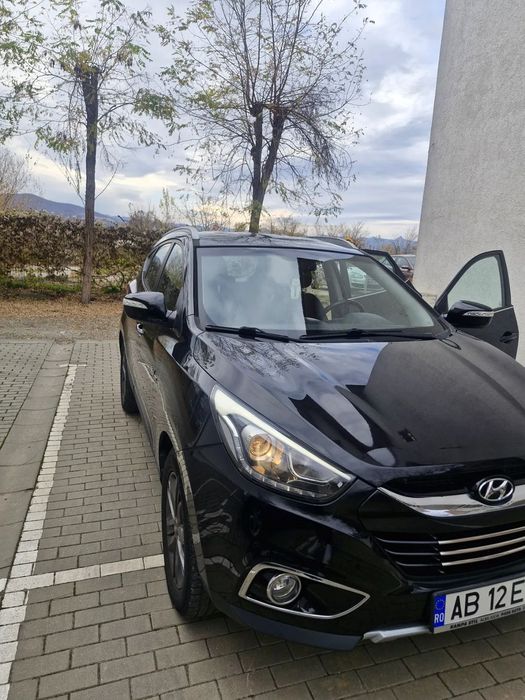 Hyundai ix35 Masina personala,cumpărată de doi ani,din Italia. Se preda doar cu fis