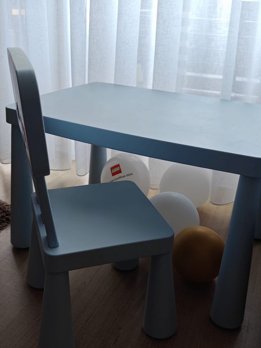 Măsuță cu 2 scaune