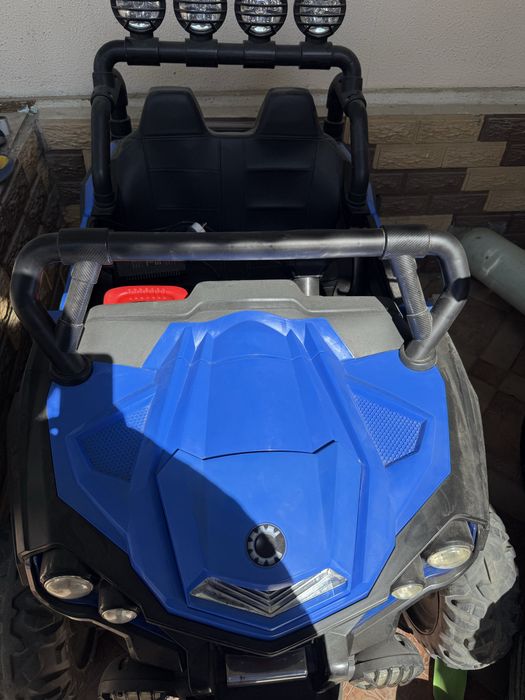 Детский автомобиль