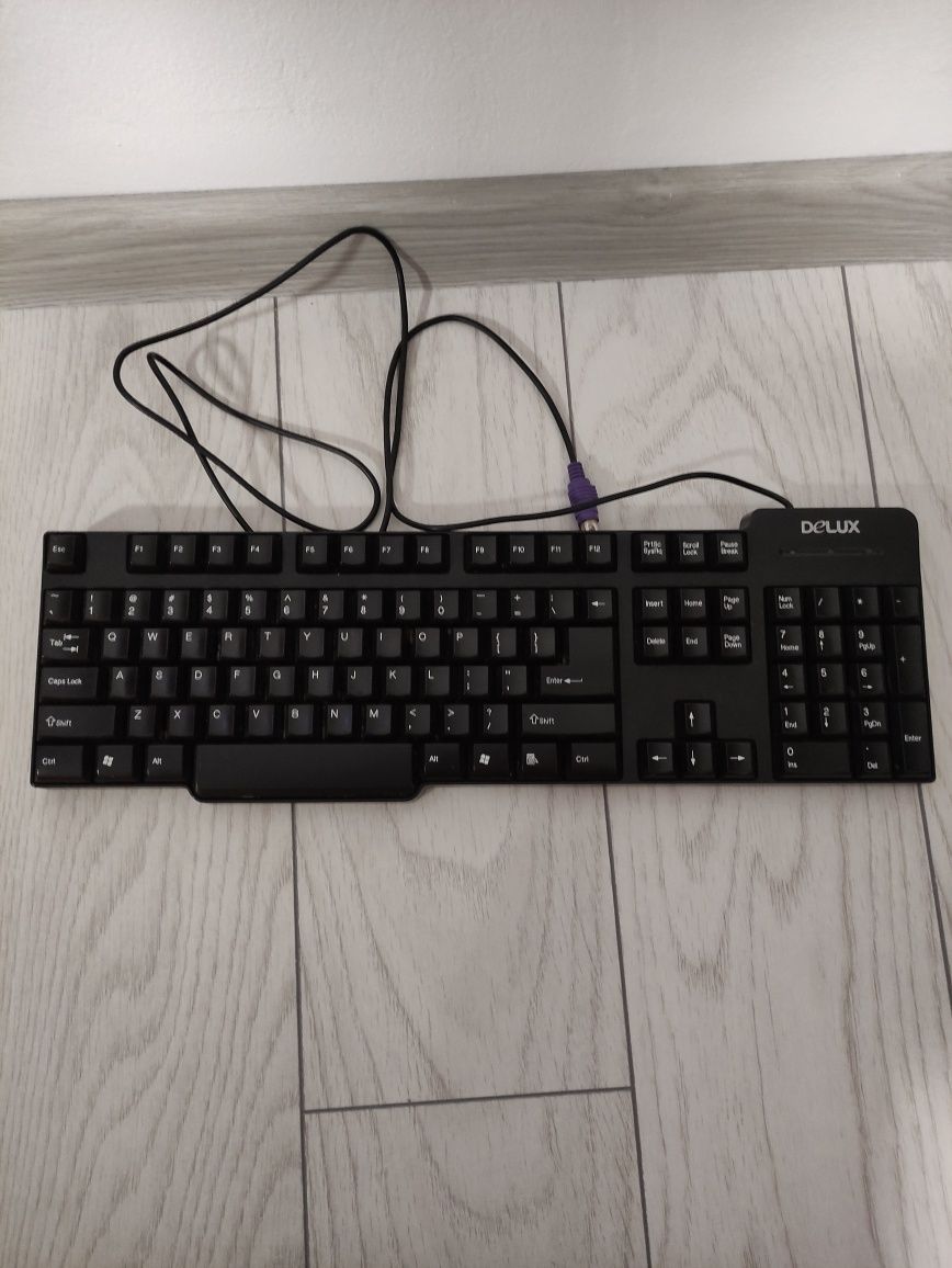 Vând tastatura pc