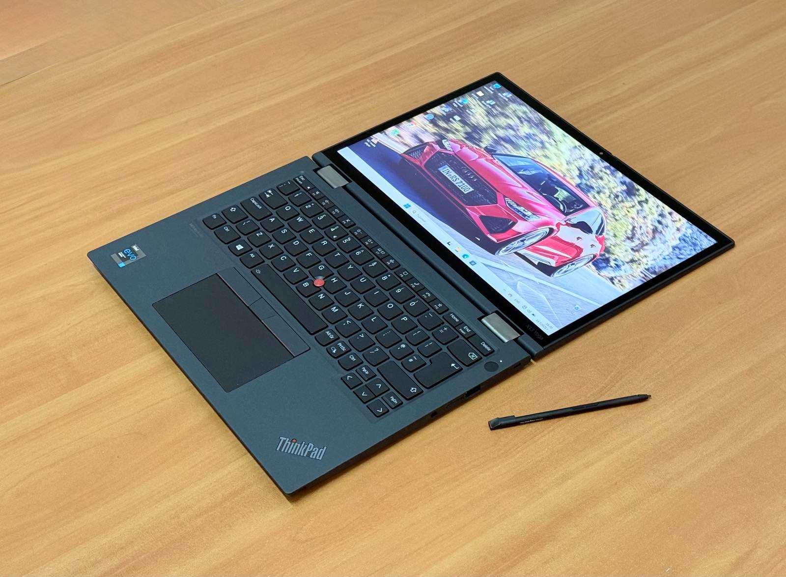 Lenovo X13 Yoga / i7-1165G7 / 16GB / 512GB / QHD + Touch / 2 in 1 360°