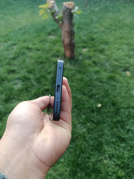 Srocni Redmi note 13