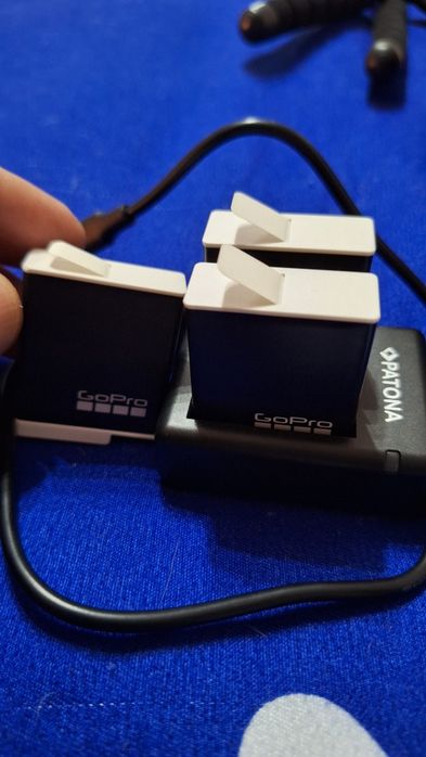 GoPro Hero 10 Black – stare foarte bună , ca nou + 3 baterii noi