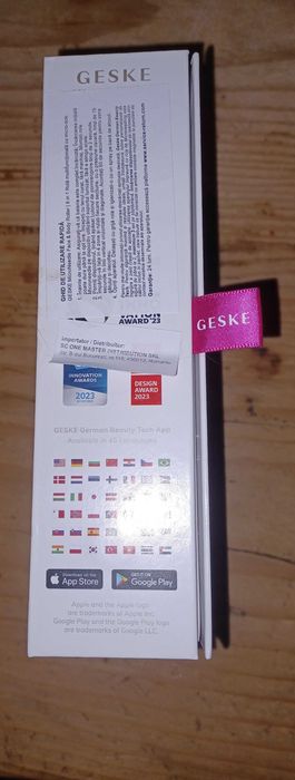 Roller pentru masaj facial si corporal 8 in 1 MicroNeedle, Geske