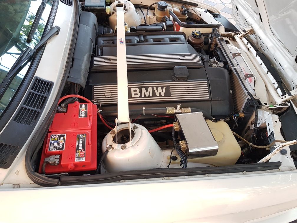 Bmw e30 1987 m54b3