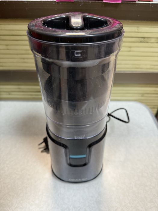 Цитрус преса Cecotec Essential 140w