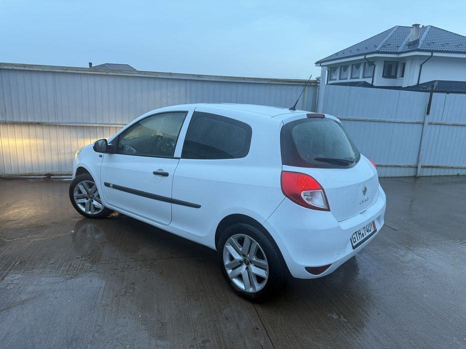 RENAULT CLIO 1.2i* 75cp* 2012* Impecabil!!!