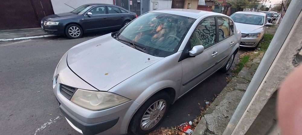 Vând Renault Megane II