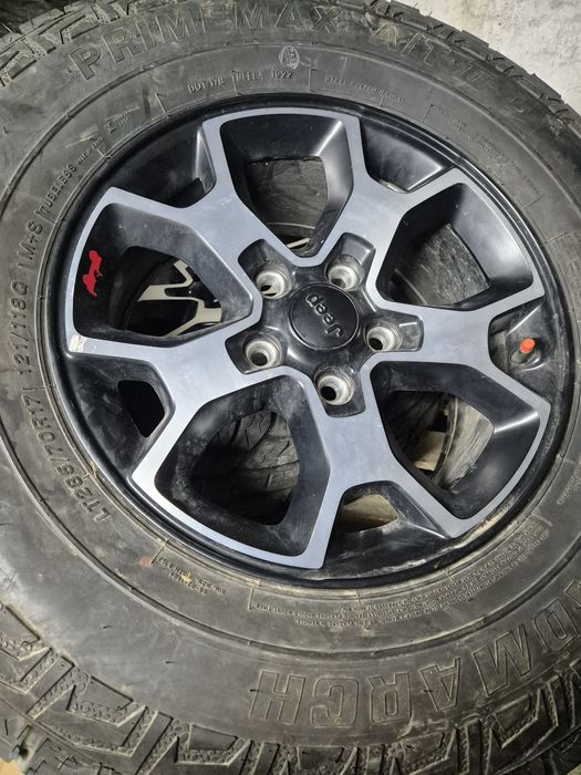 Оригинална джанта 17" 5х127 Jeep Wrangler Rubicon