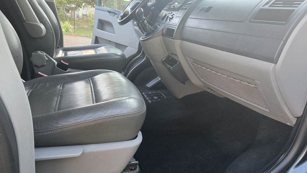 Volkswagen Transporter T5 * An 2008 * 2.5 TDI * 2 Locuri * Extralung