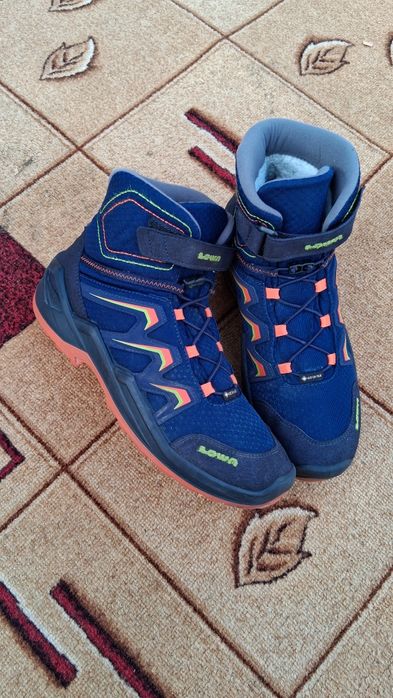 Bocanci Lowa trekking