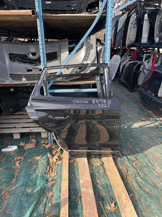 Skoda Enyaq 2022 задна дясна врата