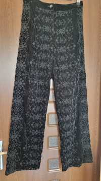 Pantaloni noi broderie Zara m.S