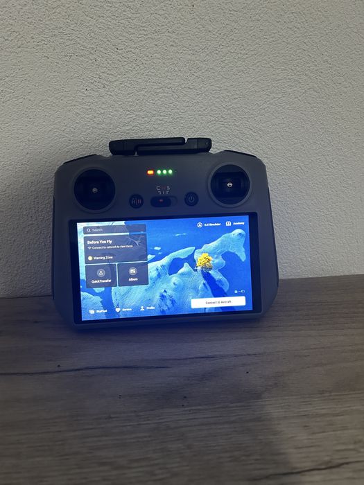 DJI Mini 4 Pro ca nouă