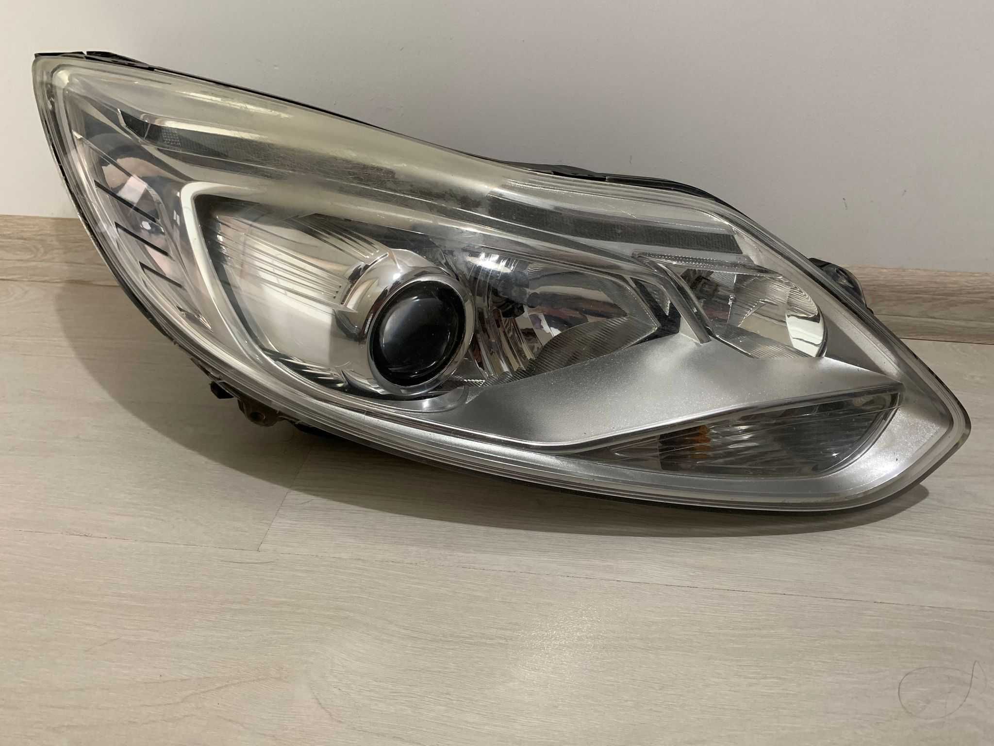 Faruri LED + DRL originale Ford Focus 3 2011