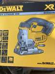 Акумулаторен прободен трион зеге Dewalt DCS331
