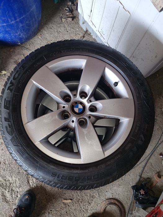 Vand genti bmw cu tot cu cauciucuru
