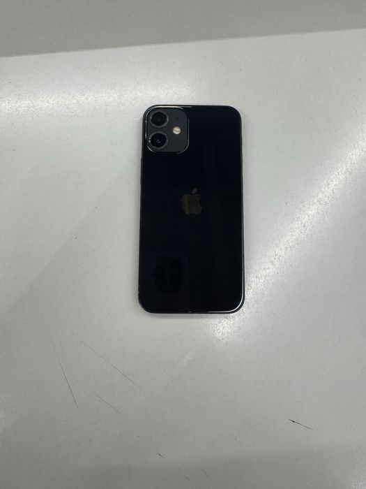 Vand iphone 12  mini ,de 64 gb