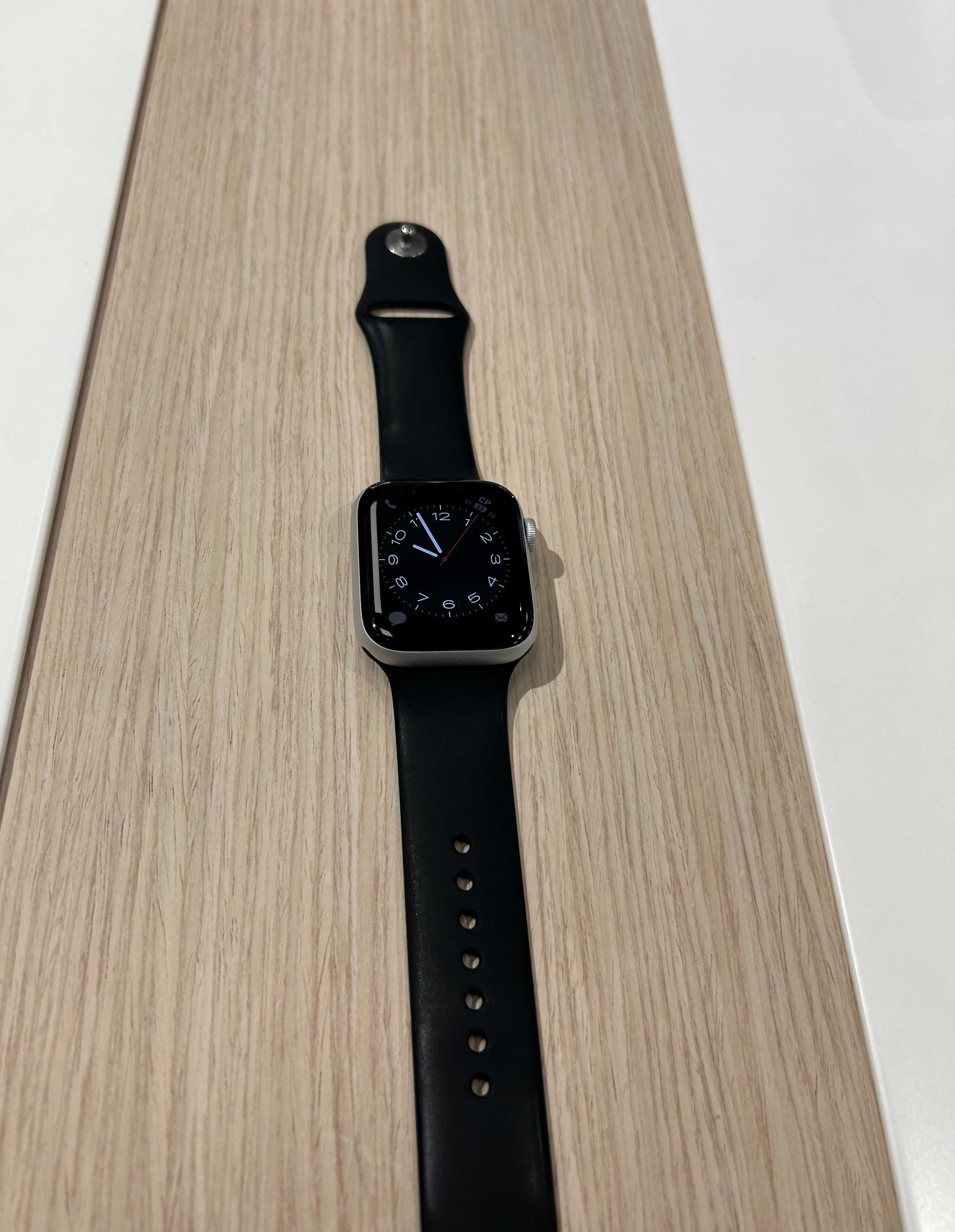 Часы Apple Watch 6 (44 mm, Silver, оригинал)