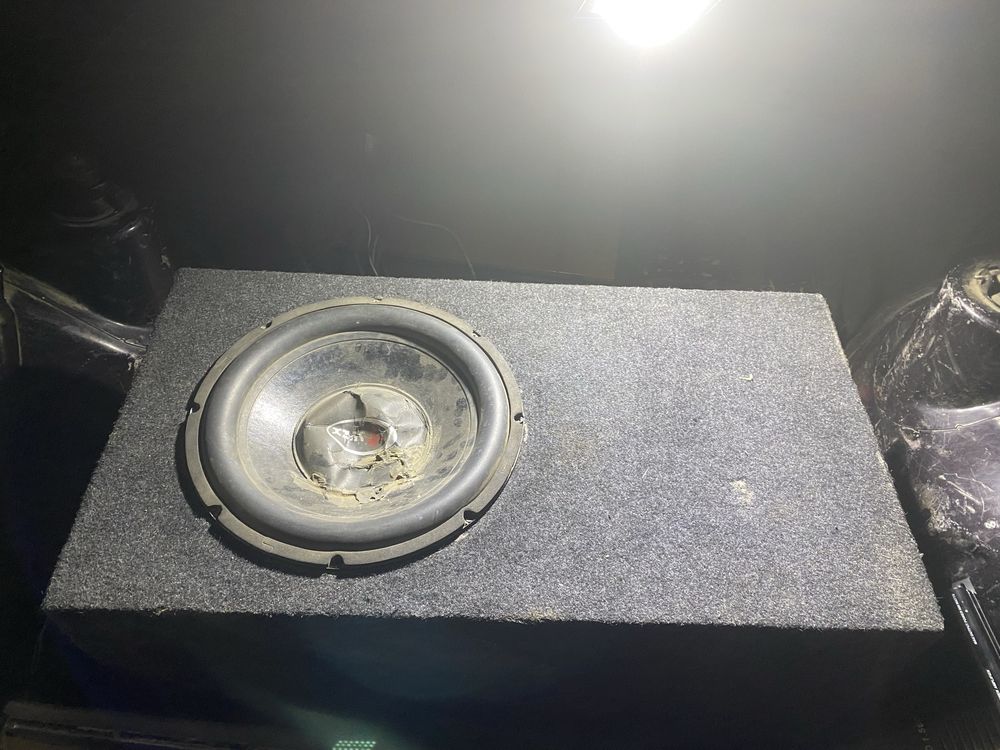Продам саб 12 вместе с моноблоком 1,500w
