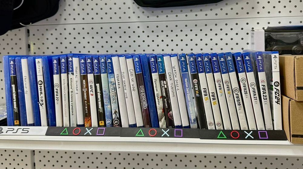 Игры на дисках на Playstation 4/5. Огромный ассортимент.