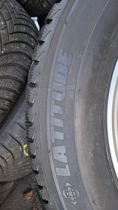 Set 4 anvelope noi Michelin 235.65.19.