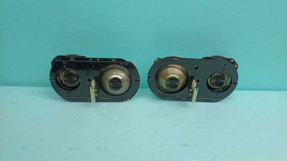 Vand Set Faruri Dacia 1300-1310-1410.Noi.Ellba.Sticla.Fab.01.1980.