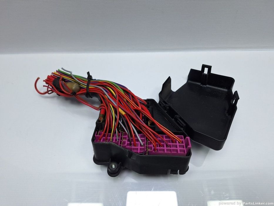 Panou sigurante AUDI A4 II (8E2, B6) [ 2000 - 2005 ] 2.0 (ALT) 96KW|130HP OEM 8D1941824